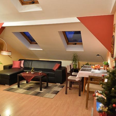 Sopron Eszter Apartman Buitenkant foto