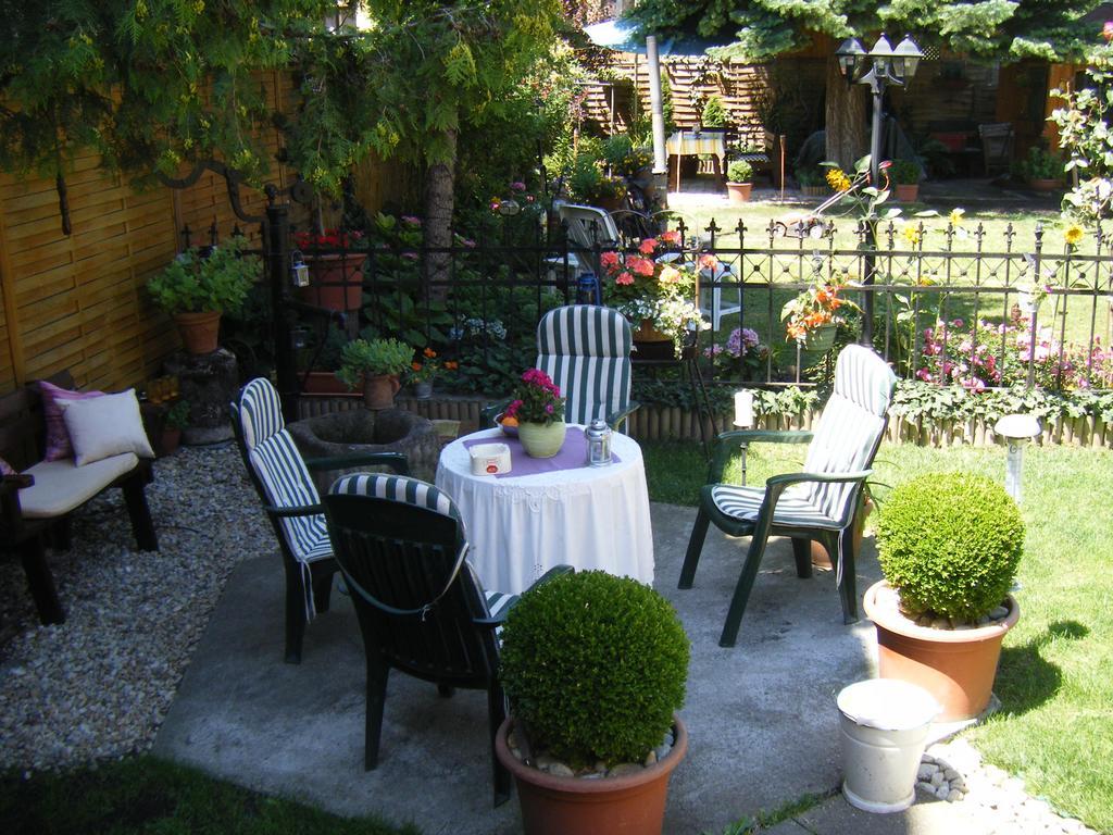 Sopron Eszter Apartman Kamer foto