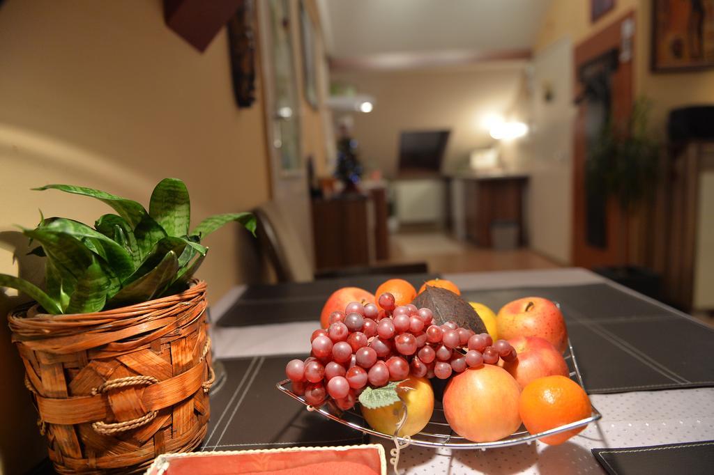 Sopron Eszter Apartman Buitenkant foto