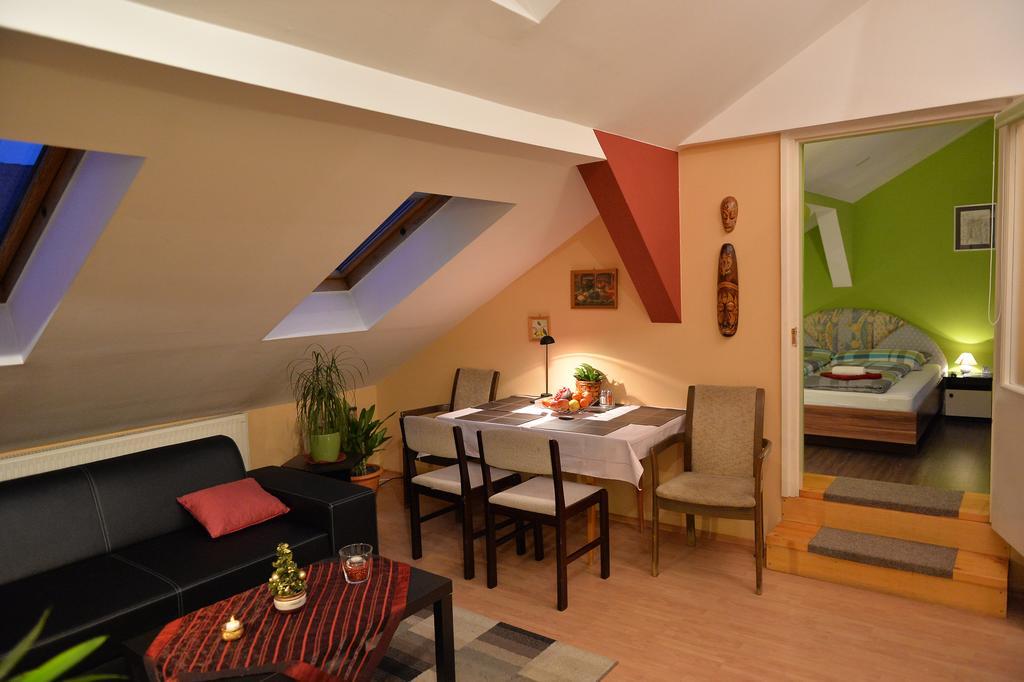 Sopron Eszter Apartman Kamer foto