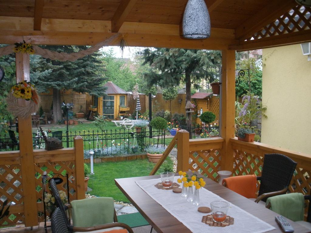Sopron Eszter Apartman Buitenkant foto